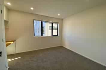 C/208 Archers Road, Glenfield
