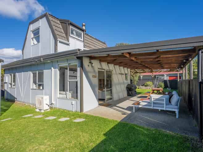 30 Rangihiroa Street, Waikanae Beach