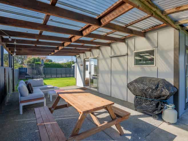 30 Rangihiroa Street, Waikanae Beach