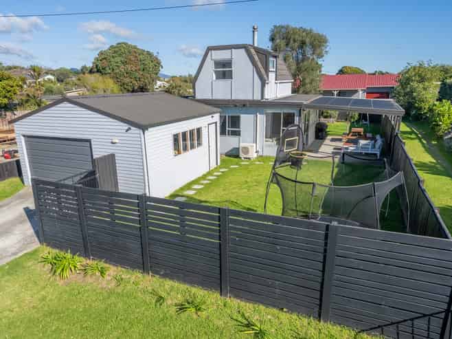 30 Rangihiroa Street, Waikanae Beach