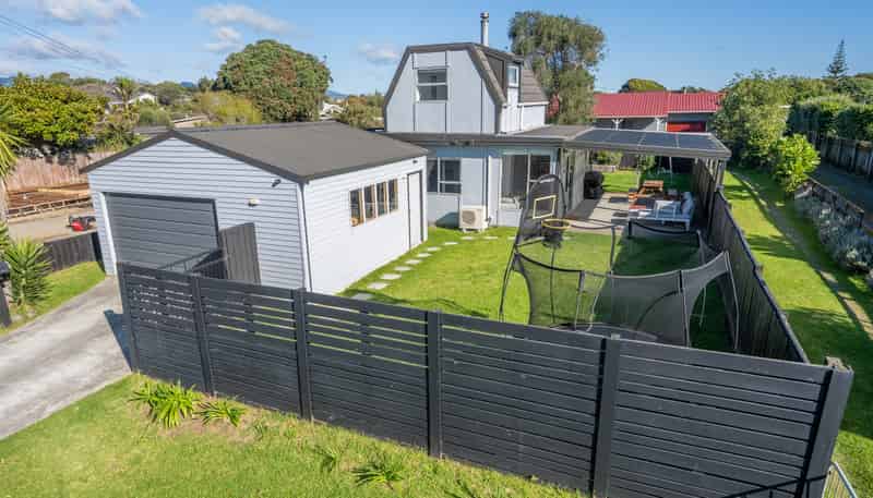 30 Rangihiroa Street, Waikanae Beach