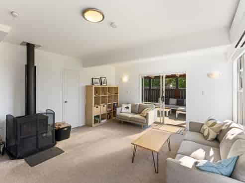 30 Rangihiroa Street, Waikanae Beach