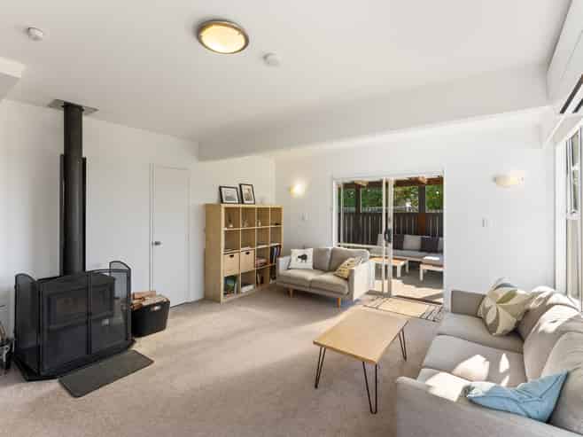 30 Rangihiroa Street, Waikanae Beach