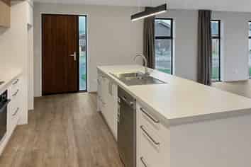 44 Quinn Crescent, Woodend