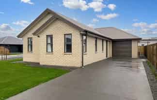 44 Quinn Crescent, Woodend