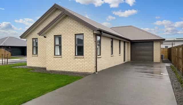 44 Quinn Crescent, Woodend