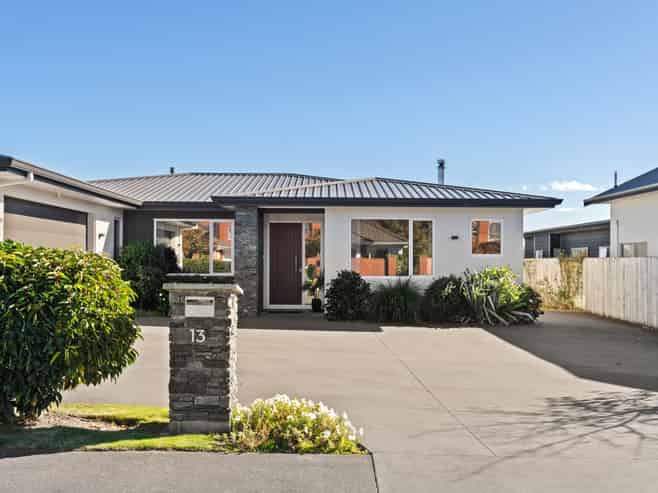 13 Gwyneth Place, Lytton West