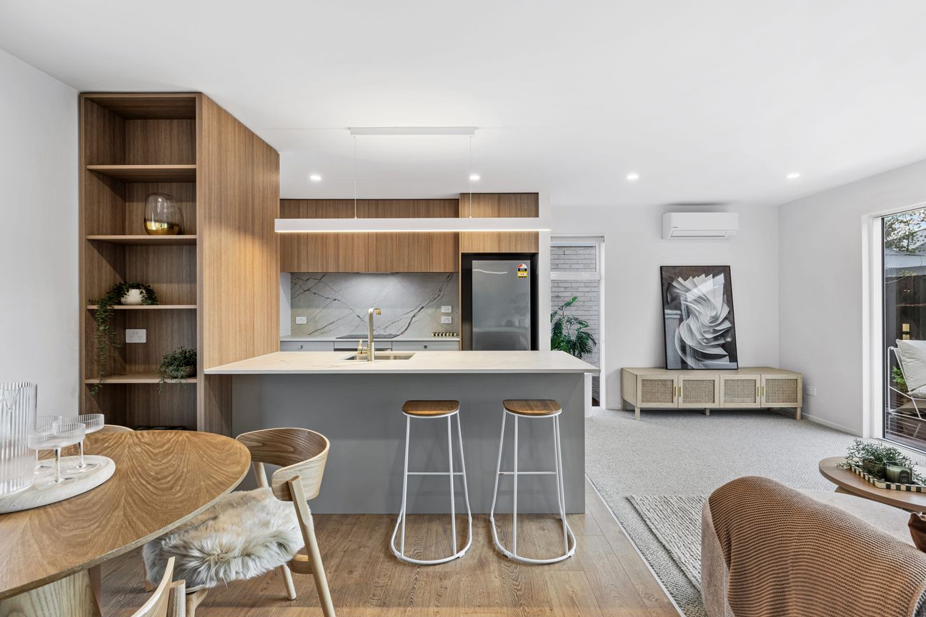A Step Above The Rest in a Blue Chip Location - Bild 4