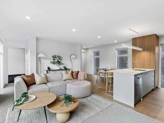 3/92 Holly Road, Saint Albans