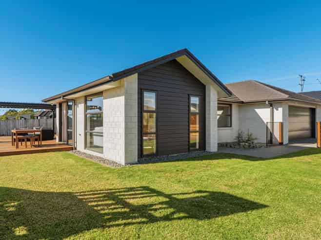 25 Charlotte Drive, Omokoroa