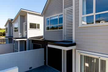 79 Karepiro Drive, Stanmore Bay