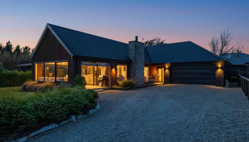 13 Hart Place, Lake Coleridge