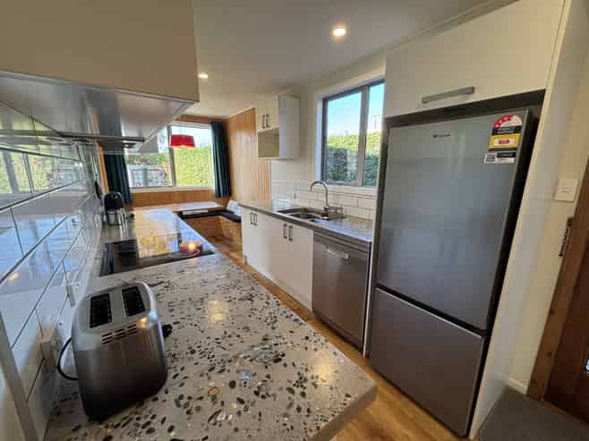 130 Lagoon Avenue, Albert Town