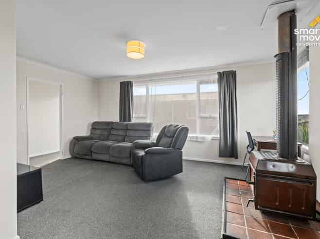 54 Lauder Crescent, Heidelberg