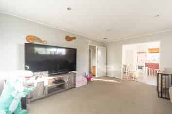 50 Oakfield Crescent, Pukete