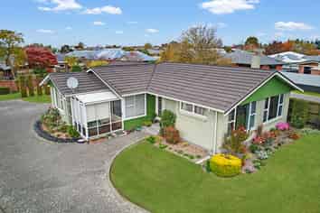 64 Creek Road, Allenton