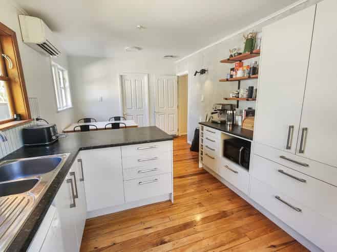 36 Holborn Drive, Stokes Valley