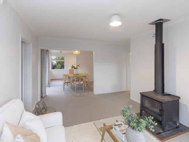 36 Eveleyn Couzins Avenue, Richmond