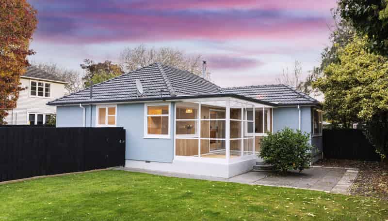 36 Eveleyn Couzins Avenue, Richmond