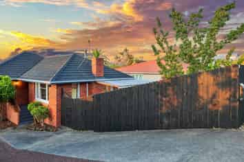 95  Hutchinson Avenue, New Lynn