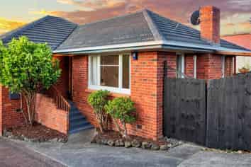 95  Hutchinson Avenue, New Lynn