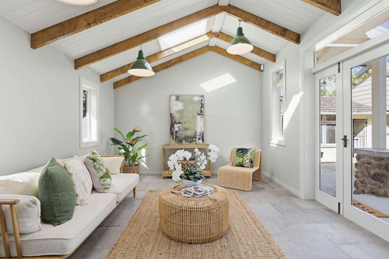 Charm of yesteryear and luxury renovations… - Bild 4