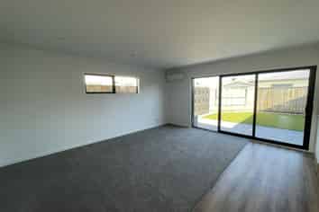Manawatu / Whanganui - Address withheld