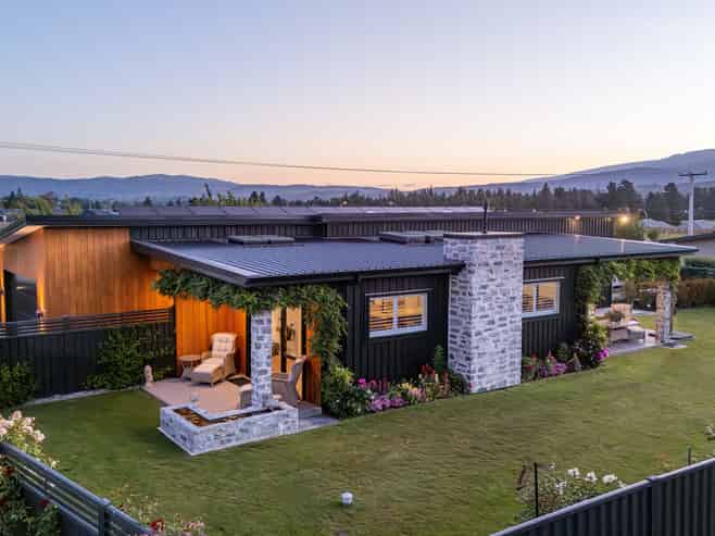 12 Willoughby Place, Clyde