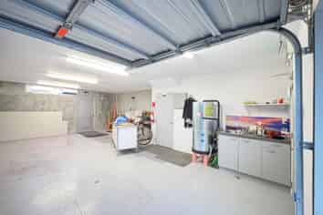 Industrial Unit with Office