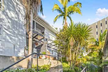 17/373 Khyber Pass Road, Grafton