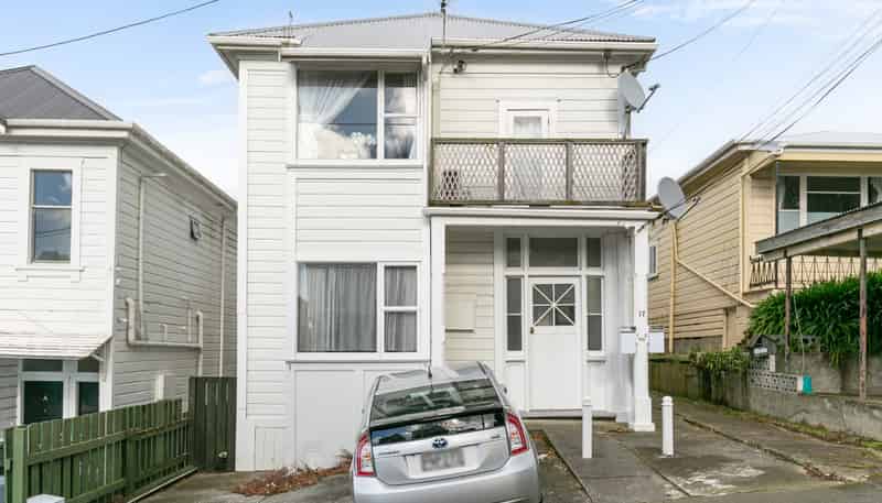 1/17 Hall Street, Newtown