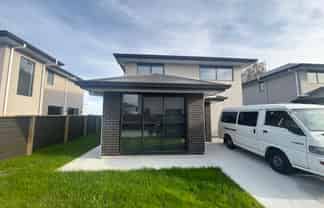 Manawatu / Whanganui - Address withheld