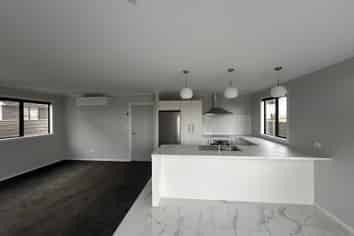 Manawatu / Whanganui - Address withheld