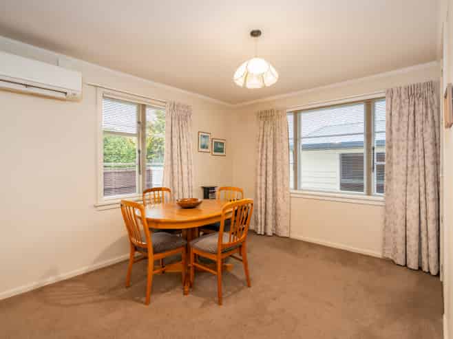 81 Blighs Road, Bryndwr