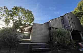 26 orinda close, Botany Downs