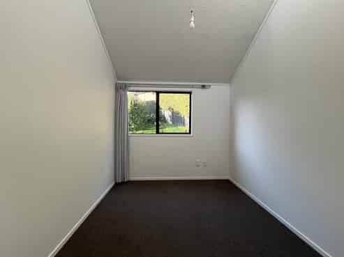 26 orinda close, Botany Downs