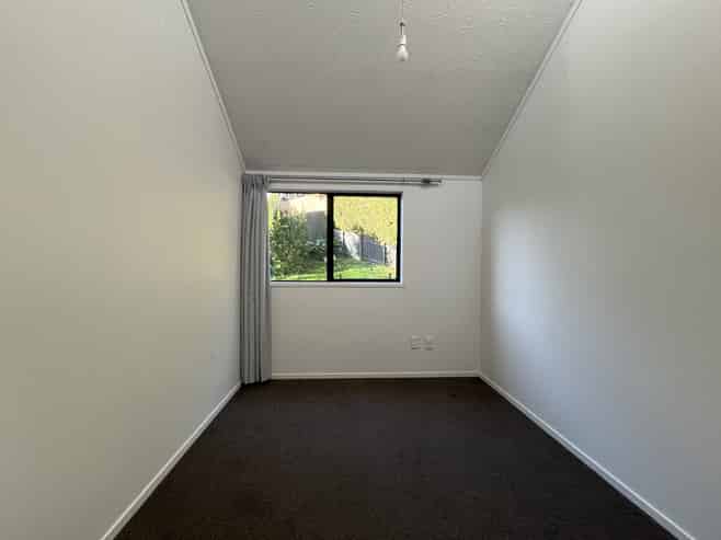 26 orinda close, Botany Downs