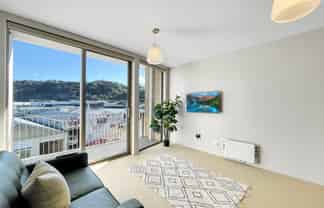 204/2 Campbell Terrace, Petone