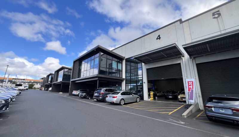 4/14 Northside Drive, Whenuapai