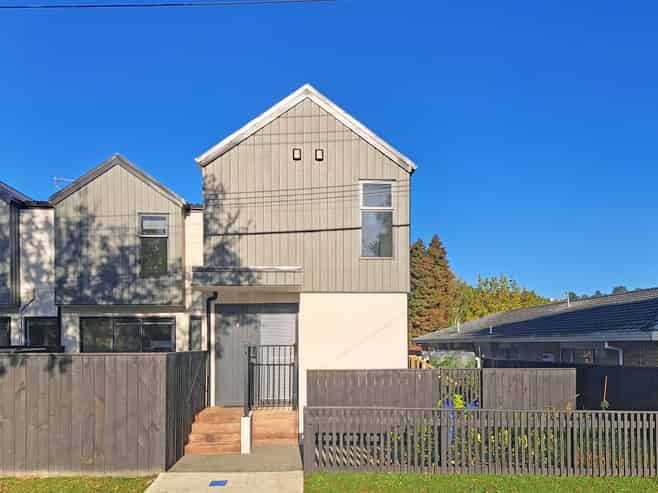 3/48 Glen Road, Stokes Valley