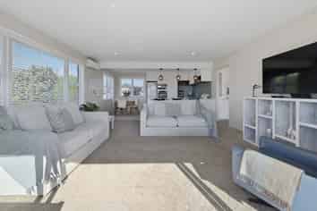 529B Otumoetai Road, Matua