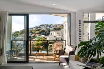 4/18 Oriental Terrace, Oriental Bay