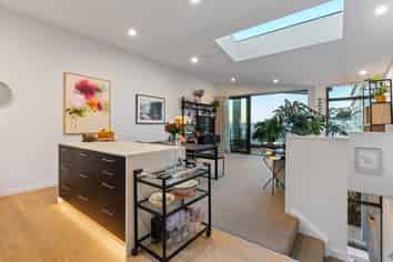 4/18 Oriental Terrace, Oriental Bay