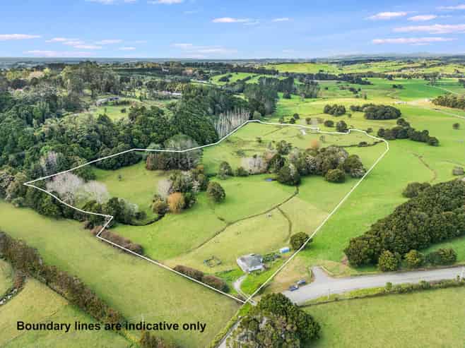 444 Brown Road, Kaiwaka