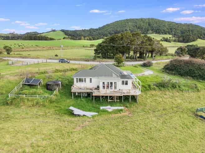 444 Brown Road, Kaiwaka