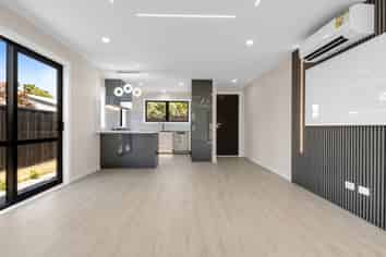 4/53 Hutchinsons Road, Bucklands Beach