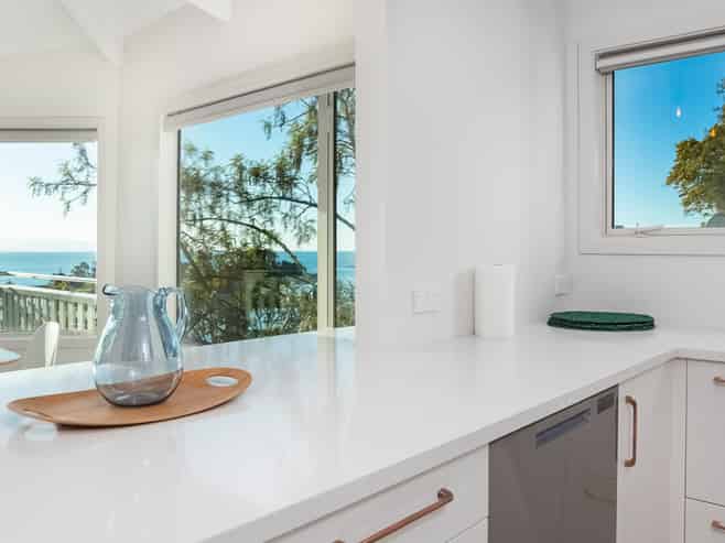 2/4 The Cliffs, Britannia Heights