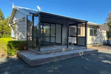 A/27 Lincoln Road, Henderson