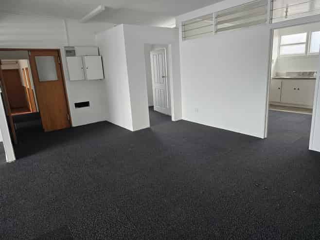 Bright 200sqm office - north facing and private