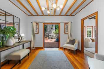 44D Mountain Road, Epsom